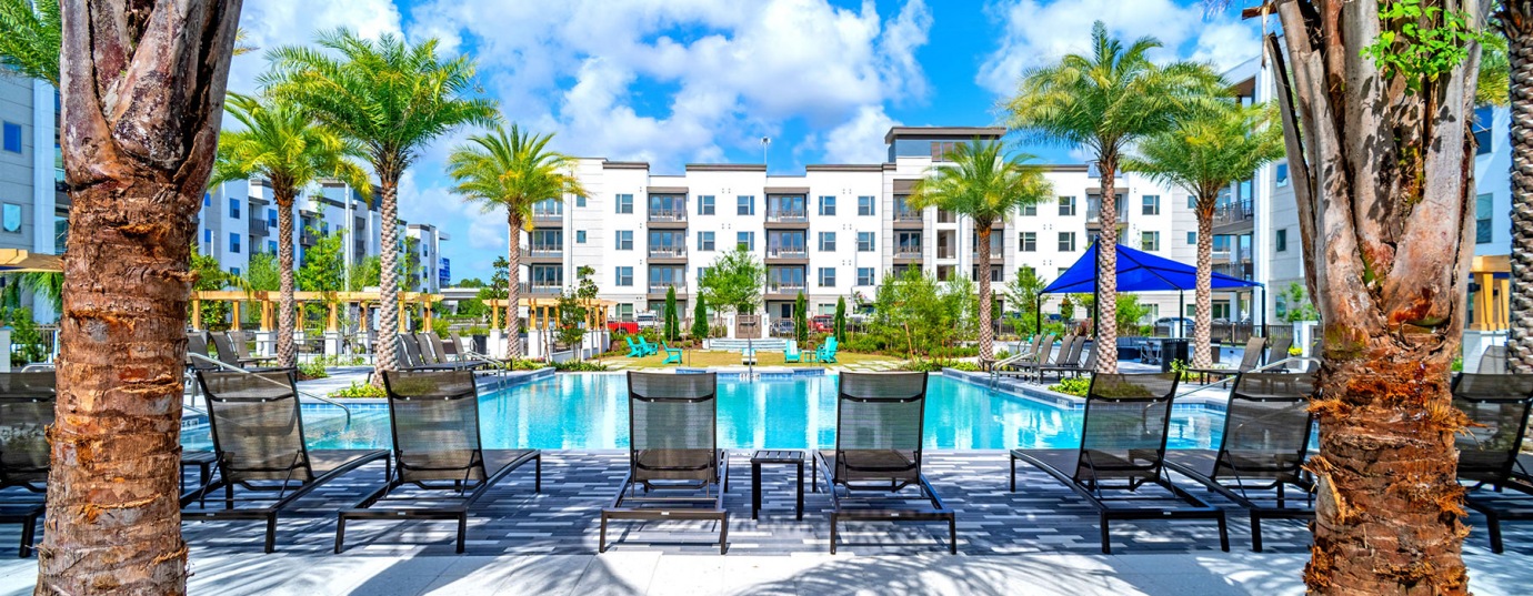 Petfriendly apartments in Jacksonville, FL SUR Southside Quarter